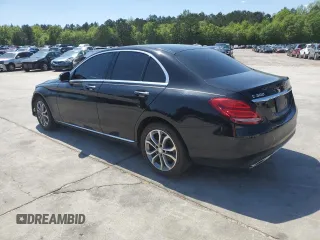 2015 Mercedes-Benz C 300 z VIN 55SWF4JB8FU050489, wystawiony jako Copart lot #52278415 z przebiegiem 125 671 mil mil oraz Szkoda całkowita • Salvage title. Historia ofert i sprzedaży dostępna na DreamBid. Obrazek 2.