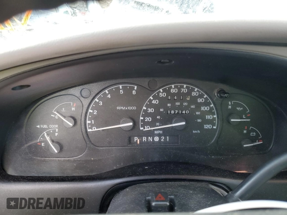 2000 Mercury Mountaineer with VIN 4M2ZU86P4YUJ26343, listed as a Copart auction lot 86396084 with 187,140 mi miles and Salvage title. Bid and sale history available at DreamBid. Image 9.
