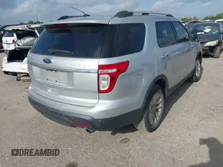 2012 Ford Explorer XLT with VIN 1FMHK7D82CGA25284, listed as a IAAI auction lot 42519994 with 307,467 mi miles and . Bid and sale history available at DreamBid. Image 4.