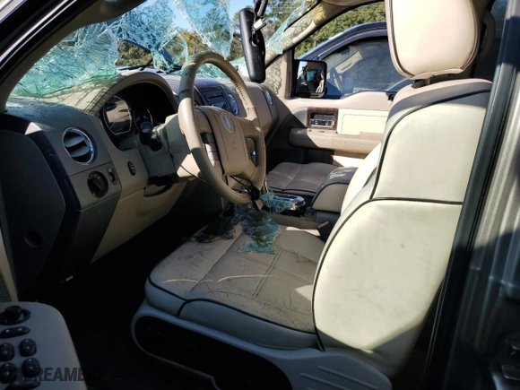 2006 Lincoln Mark LT with VIN 5LTPW16516FJ05400, listed as a Copart auction lot 68022884 with 60,349 mi miles and Salvage Title. Bid and sale history available at carsss.com. Image 7.