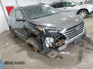 2020 Hyundai Tucson SEL z VIN KM8J3CAL6LU242502, wystawiony jako IAAI lot #42205349 z przebiegiem 85 322 mil mil oraz . Historia ofert i sprzedaży dostępna na DreamBid. Obrazek 1.
