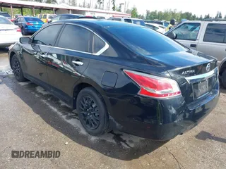 2015 Nissan Altima S z VIN 1N4AL3AP9FN340953, wystawiony jako IAAI lot #42305610 z przebiegiem 260 497 mil mil oraz . Historia ofert i sprzedaży dostępna na DreamBid. Obrazek 3.