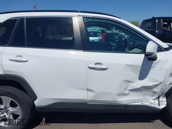 2021 Toyota RAV4 XLE with VIN 2T3P1RFV5MC152149, listed as a IAAI auction lot 42588310 with 41,075 mi miles and . Bid and sale history available at DreamBid. Image 13.