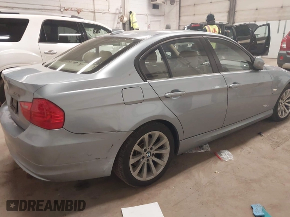 2011 BMW 3 Series 328i xDrive with VIN WBAPK5C56BA811034, listed as a IAAI auction lot 41870924 with 168,793 mi miles and . Bid and sale history available at DreamBid. Image 4.