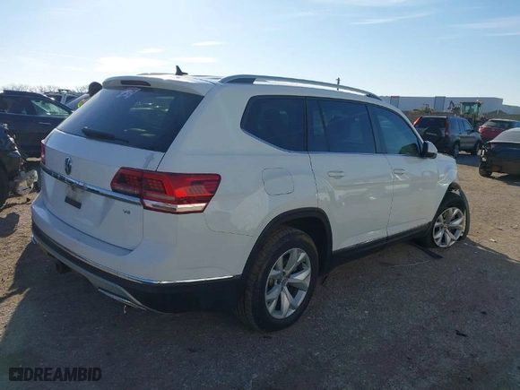 2019 Volkswagen Atlas 3.6L V6 SEL with VIN 1V2ER2CA8KC509118, listed as a IAAI auction lot 41589865 with 151,498 mi miles. Bid and sale history available at carsss.com. Image 4.