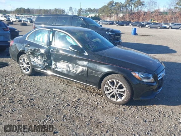 2015 Mercedes-Benz C-Class C 300 Luxury with VIN 55SWF4KB1FU063728, listed as a IAAI auction lot 41280726 with 27,010 mi miles. Bid and sale history available at carsss.com. Image 1.