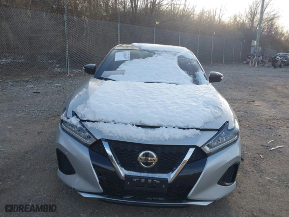 2020 Nissan Maxima SL with VIN 1N4AA6DV9LC384220, listed as a IAAI auction lot 41162165 with 61,591 mi miles. Bid and sale history available at carsss.com. Image 6.