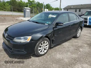 2013 Volkswagen Jetta SE with VIN 3VWDP7AJ8DM360632, listed as a Copart auction lot 57238425 with 133,972 mi miles and Salvage title. Bid and sale history available at DreamBid. Image 1.