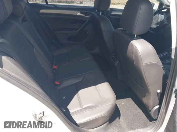 2015 Volkswagen Golf SportWagen TDI SE with VIN 3VWCA7AU2FM507053, listed as a IAAI auction lot 42117396 with 124,946 mi miles. Bid and sale history available at carsss.com. Image 8.