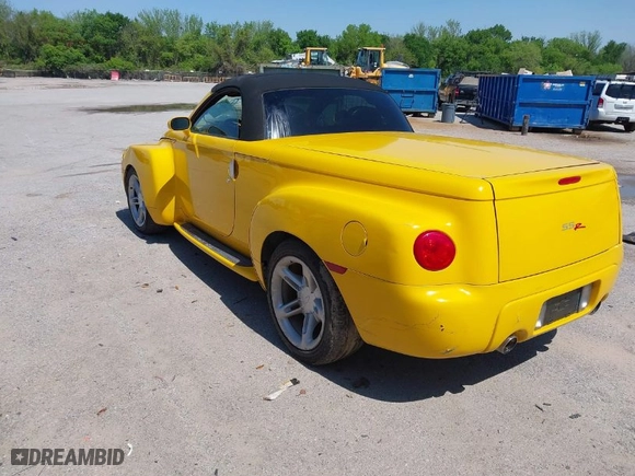 2004 Chevrolet SSR LS with VIN 1GCES14P54B108959, listed as a IAAI auction lot 41945649 with 129,202 mi miles. Bid and sale history available at carsss.com. Image 3.
