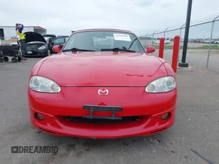 2002 Mazda MX-5 Miata Cloth with VIN JM1NB353220229173, listed as a IAAI auction lot 42344106 with 153,242 mi miles and . Bid and sale history available at DreamBid. Image 12.