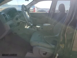 2006 Jeep Grand Cherokee Laredo with VIN 1J8HR48NX6C341325, listed as a Copart auction lot 49572865 with 177,746 mi miles and Salvage Title. Bid and sale history available at carsss.com. Image 7.