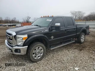 2015 Ford F-350 Platinum with VIN 1FT8W3BT9FED14400, listed as a Copart auction lot 51328055 with 221,505 mi miles and Salvage Title. Bid and sale history available at DreamBid. Image 1.