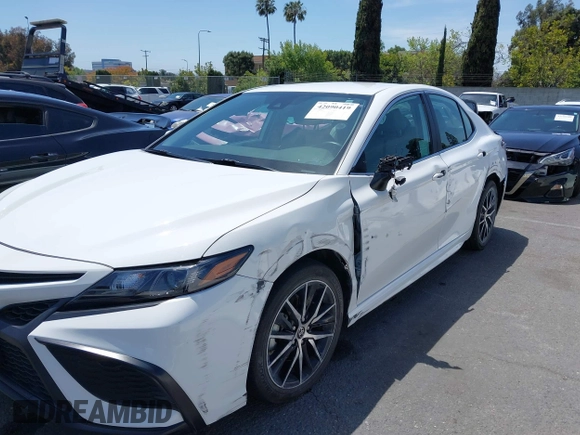 2023 Toyota Camry SE with VIN 4T1G11AK0PU736081, listed as a IAAI auction lot 42090419 with 32,303 mi miles and . Bid and sale history available at DreamBid. Image 6.