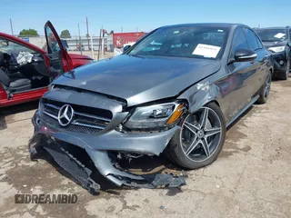 2017 Mercedes-Benz C 300 с VIN 55SWF4JB7HU224376, выставлен на аукционе IAAI как лот 42195919 с пробегом 98 683 миль миль и . История ставок и продаж доступна на DreamBid. Изображение 6.