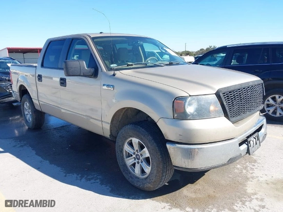 2007 Ford F-150 XLT with VIN 1FTRW12W67KC87730, listed as a IAAI auction lot 41657957 with 142,982 mi miles. Bid and sale history available at carsss.com. Image 1.