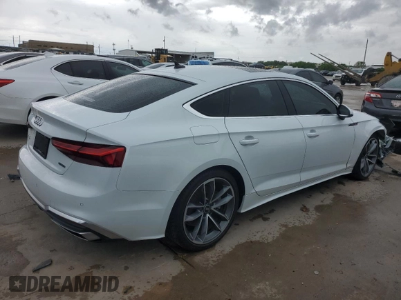 2023 Audi A5 Sportback S line Premium z VIN WAUDACF54PA024628, wystawiony jako Copart lot #49966604 z przebiegiem 15 396 mil mil oraz Czysty tytuł • Clean title. Historia ofert i sprzedaży dostępna na DreamBid. Obrazek 3.