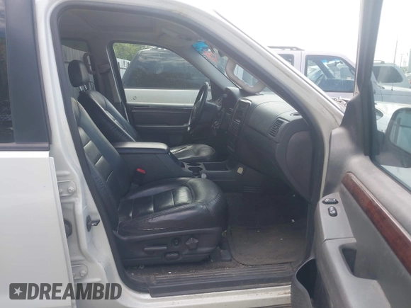2003 Ford Explorer with VIN 1FMDU85W23ZA35877, listed as a IAAI auction lot 42642138 with 247,619 mi miles and . Bid and sale history available at DreamBid. Image 5.