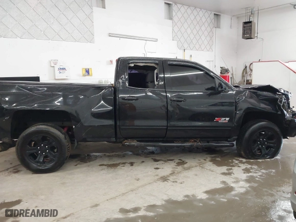 2017 Chevrolet Silverado 1500 LT with VIN 1GCVKREC5HZ253927, listed as a IAAI auction lot 41720221 with 110,141 mi miles. Bid and sale history available at carsss.com. Image 14.