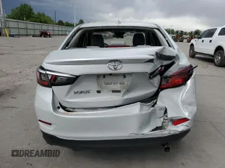 2019 Toyota Yaris L z VIN 3MYDLBYV6KY514188, wystawiony jako Copart lot #57063665 z przebiegiem 42 478 mil mil oraz Szkoda całkowita • Salvage title. Historia ofert i sprzedaży dostępna na DreamBid. Obrazek 6.
