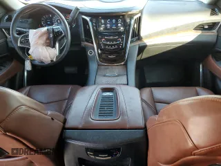 2018 Cadillac Escalade Luxury z VIN 1GYS3BKJXJR140212, wystawiony jako Copart lot #84808834 z przebiegiem 127 402 mil mil oraz Szkody całkowita. Historia ofert i sprzedaży dostępna na DreamBid. Obrazek 8.