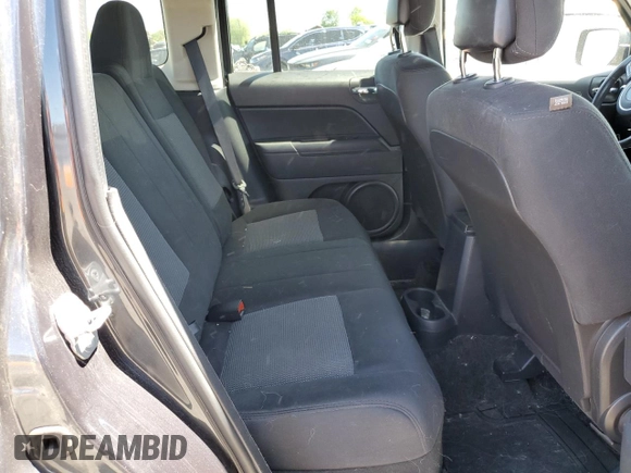 2014 Jeep Patriot Latitude with VIN 1C4NJRFB8ED803414, listed as a Copart auction lot 55067475 with 152,212 mi miles and Clean Title. Bid and sale history available at carsss.com. Image 11.