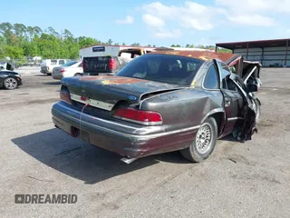 1994 Ford Crown Victoria LX с VIN 2FALP74W1RX133239, выставлен на аукционе IAAI как лот 42020257 с пробегом 110 463 миль миль и . История ставок и продаж доступна на DreamBid. Изображение 4.