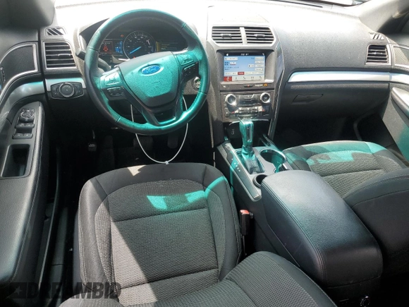 2017 Ford Explorer XLT с VIN 1FM5K7D88HGA38759, выставлен на аукционе Copart как лот 62563115 с пробегом 176 113 миль миль и Списание • Salvage title. История ставок и продаж доступна на DreamBid. Изображение 8.