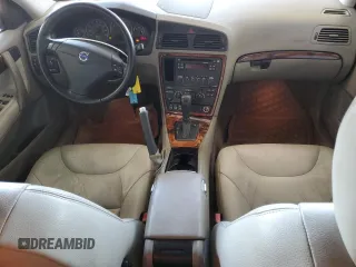 2006 Volvo S60 2.5L Turbo with VIN YV1RS592662534856, listed as a Copart auction lot 71400984 with 191,742 mi miles and Salvage Title. Bid and sale history available at carsss.com. Image 8.