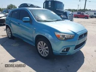 2011 Mitsubishi Outlander SE z VIN JA4AP4AU1BZ013339, wystawiony jako IAAI lot #42054218 z przebiegiem 169 708 mil mil oraz . Historia ofert i sprzedaży dostępna na DreamBid. Obrazek 1.