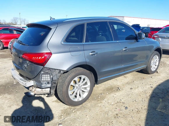 2013 Audi Q5 Premium Plus with VIN WA1LFBFP5DA041388, listed as a IAAI auction lot 41218589 with 82,258 mi miles. Bid and sale history available at carsss.com. Image 4.
