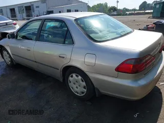 1998 Honda Accord LX with VIN 1HGCG5648WA084802, listed as a IAAI auction lot 42424338 with 201,552 mi miles and . Bid and sale history available at DreamBid. Image 3.