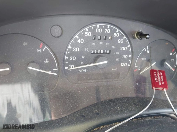 1997 Ford Ranger XLT with VIN 1FTCR10A9VUC47955, listed as a IAAI auction lot 41951144 with 213,615 mi miles. Bid and sale history available at carsss.com. Image 7.