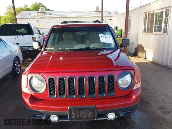2011 Jeep Patriot Latitude X with VIN 1J4NF4GB5BD124256, listed as a IAAI auction lot 41946549 with 176,122 mi miles and . Bid and sale history available at DreamBid. Image 12.