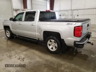 2018 Chevrolet Silverado 1500 LT with VIN 3GCUKREC4JG315237, listed as a Copart auction lot 47698355 with 88,705 mi miles and Salvage Title. Bid and sale history available at carsss.com. Image 2.