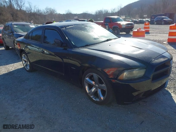 2012 Dodge Charger RT Plus with VIN 2C3CDXCT3CH113168, listed as a IAAI auction lot 41690839 with 207,422 mi miles. Bid and sale history available at carsss.com. Image 1.