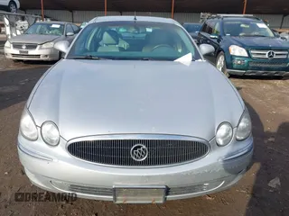 2005 Buick LaCrosse CXL with VIN 2G4WD532151188611, listed as a IAAI auction lot 41217168 with 186,442 mi miles. Bid and sale history available at carsss.com. Image 6.