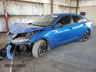 2024 Nissan Sentra SV z VIN 3N1AB8CV9RY381180, wystawiony jako Copart lot #57887455 z przebiegiem 8 461 mil mil oraz Szkoda całkowita • Salvage title. Historia ofert i sprzedaży dostępna na DreamBid. Obrazek 1.