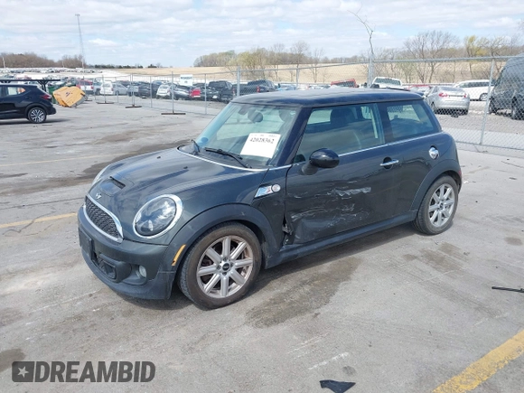 2013 MINI Hardtop S with VIN WMWSV3C59DT394005, listed as a IAAI auction lot 42028362 with 73,510 mi miles and . Bid and sale history available at DreamBid. Image 2.