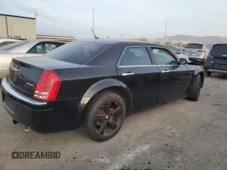 2008 Chrysler 300 C Hemi z VIN 2C3LA63H28H332015, wystawiony jako Copart lot #43583765 z przebiegiem 183 473 mil mil oraz Szkoda całkowita • Salvage title. Historia ofert i sprzedaży dostępna na DreamBid. Obrazek 3.