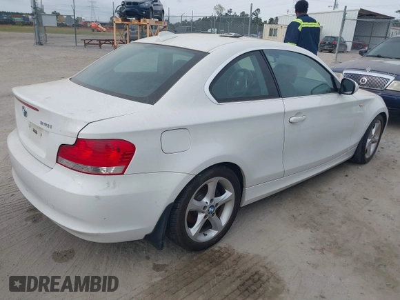 2008 BMW 3 Series 328i with VIN WBAVA37598NL50566, listed as a IAAI auction lot 41853168 with 1 mi miles. Bid and sale history available at carsss.com. Image 4.