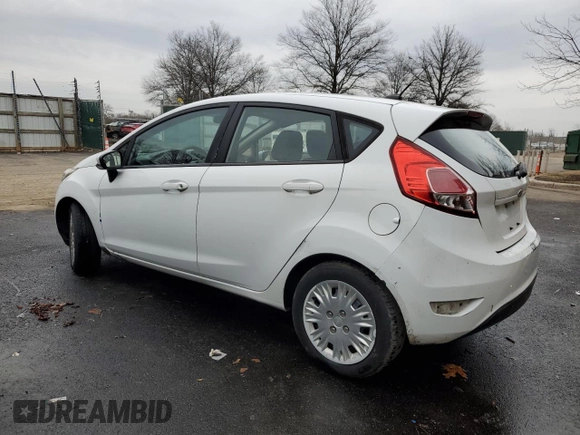 2015 Ford Fiesta S z VIN 3FADP4TJ3FM219779, wystawiony jako Copart lot #86576974 z przebiegiem 262 121 mil mil oraz Czysty tytuł • Clean title. Historia ofert i sprzedaży dostępna na DreamBid. Obrazek 2.
