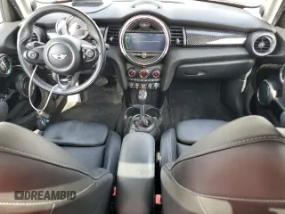 2018 MINI Hardtop 4 Door Cooper S с VIN WMWXU3C5XJ2F51599, выставлен на аукционе Copart как лот 59171195 с пробегом 53 484 миль миль и Списание • Salvage title. История ставок и продаж доступна на DreamBid. Изображение 8.