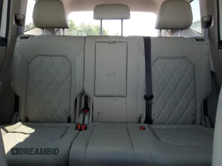 2024 Volkswagen Atlas SEL Premium R-Line with VIN 1V2FR2CA2RC557387, listed as a Copart auction lot 60269075 with 6,676 mi miles and Salvage title. Bid and sale history available at DreamBid. Image 10.