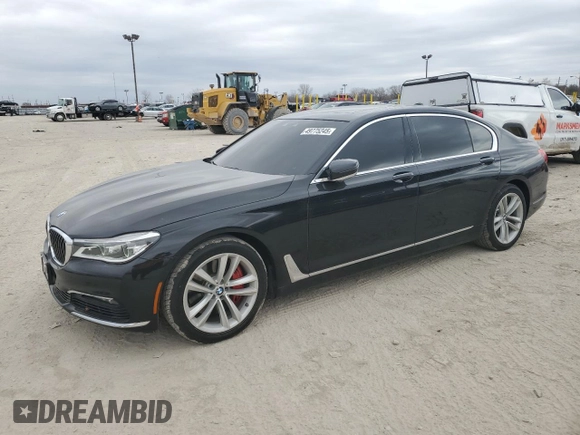 2016 BMW 7 Series 750i z VIN WBA7F0C51GGL99505, wystawiony jako Copart lot #49775245 z przebiegiem 46 703 mil mil oraz Szkoda całkowita • Salvage title. Historia ofert i sprzedaży dostępna na DreamBid. Obrazek 1.