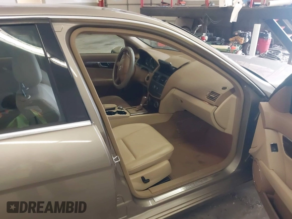 2008 Mercedes-Benz C-Class 3.0L Sport with VIN WDDGF81X18F076882, listed as a IAAI auction lot 41994510 with 163,938 mi miles. Bid and sale history available at carsss.com. Image 5.