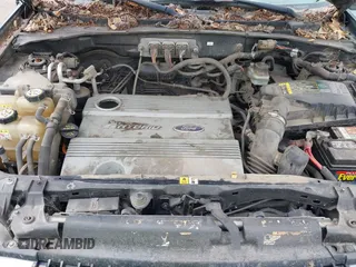 2006 Ford Escape Hybrid with VIN 1FMCU96H16KC81995, listed as a IAAI auction lot 42220504 with 207,388 mi miles and . Bid and sale history available at DreamBid. Image 10.