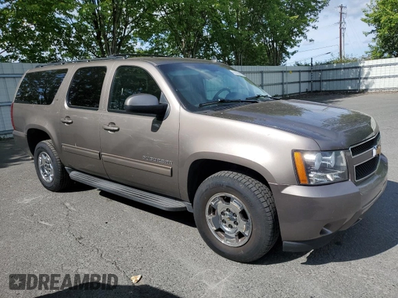 2013 Chevrolet Suburban LT with VIN 1GNSKJE78DR360611, listed as a Copart auction lot 61402685 with 170,864 mi miles and Salvage title. Bid and sale history available at DreamBid. Image 4.
