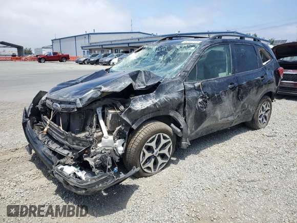 2023 Subaru Forester Premium с VIN JF2SKAEC7PH417348, выставлен на аукционе Copart как лот 60167725 с пробегом Не указан миль и Списание • Salvage title. История ставок и продаж доступна на DreamBid. Изображение 1.