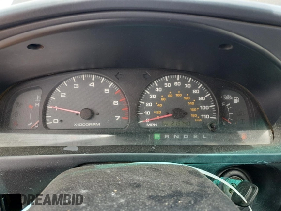 2000 Toyota 4Runner SR5 with VIN JT3GN86R3Y0165819, listed as a Copart auction lot 55348895 with 215,740 mi miles and Clean Title. Bid and sale history available at DreamBid. Image 9.